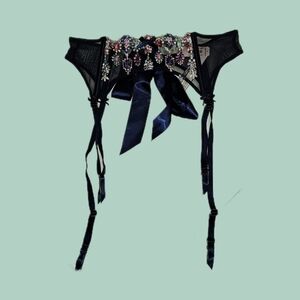 NWT Victoria's Secret Jewel Embroidered Garter Belt